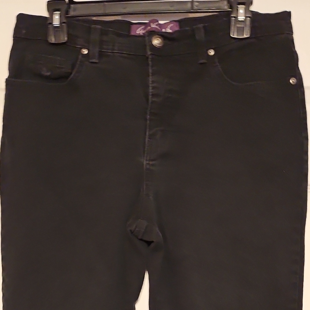 Gloria Vanderbilt Black AMANDA Style Denim Jeans